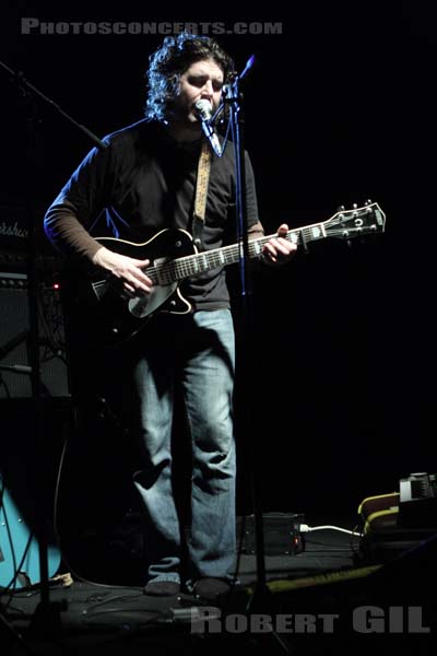 LOU BARLOW - 2010-02-03 - PARIS - Point Ephemere - 